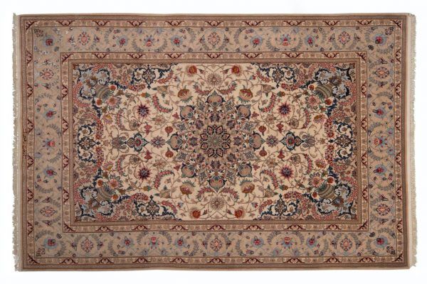 Isfahan Tappeto Persiano 226x153cm visione dall'alto