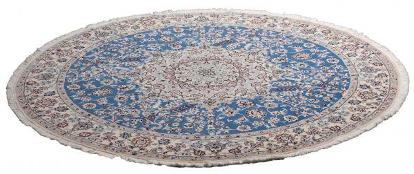 Tappeto-Persiano-Nain-244cm-Prospettiva