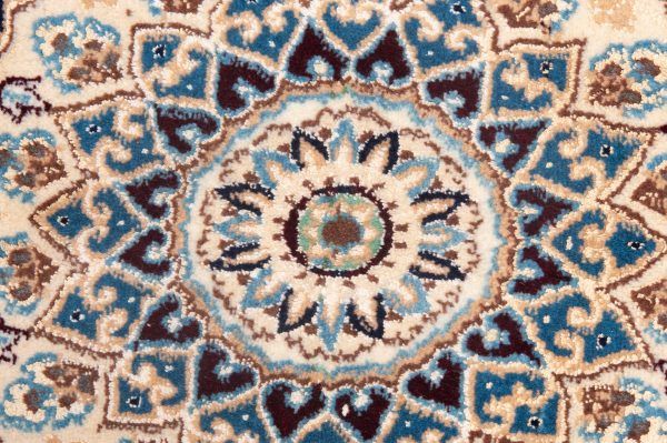 Tappeto Persiano Nain 9 Capi 303x203cm Dettaglio