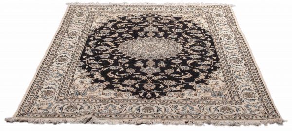 Tappeto Persiano Nain 305x194cm Prospettiva