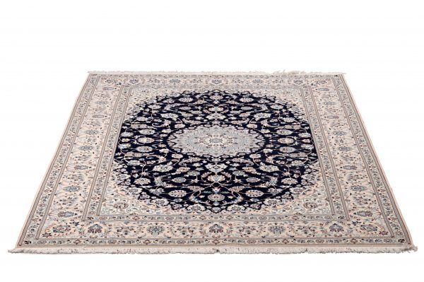 Tappeto Persiano Nain 304x207cm Prospettiva