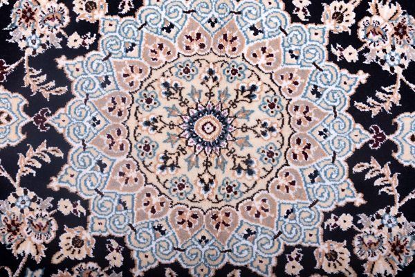 Tappeto Persiano Nain 9 capi 147x150cm. Dettaglio