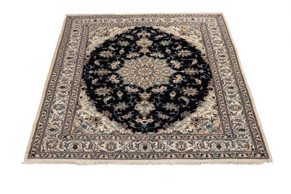 Tappeto Persiano Nain 240x168 cm Prospettiva