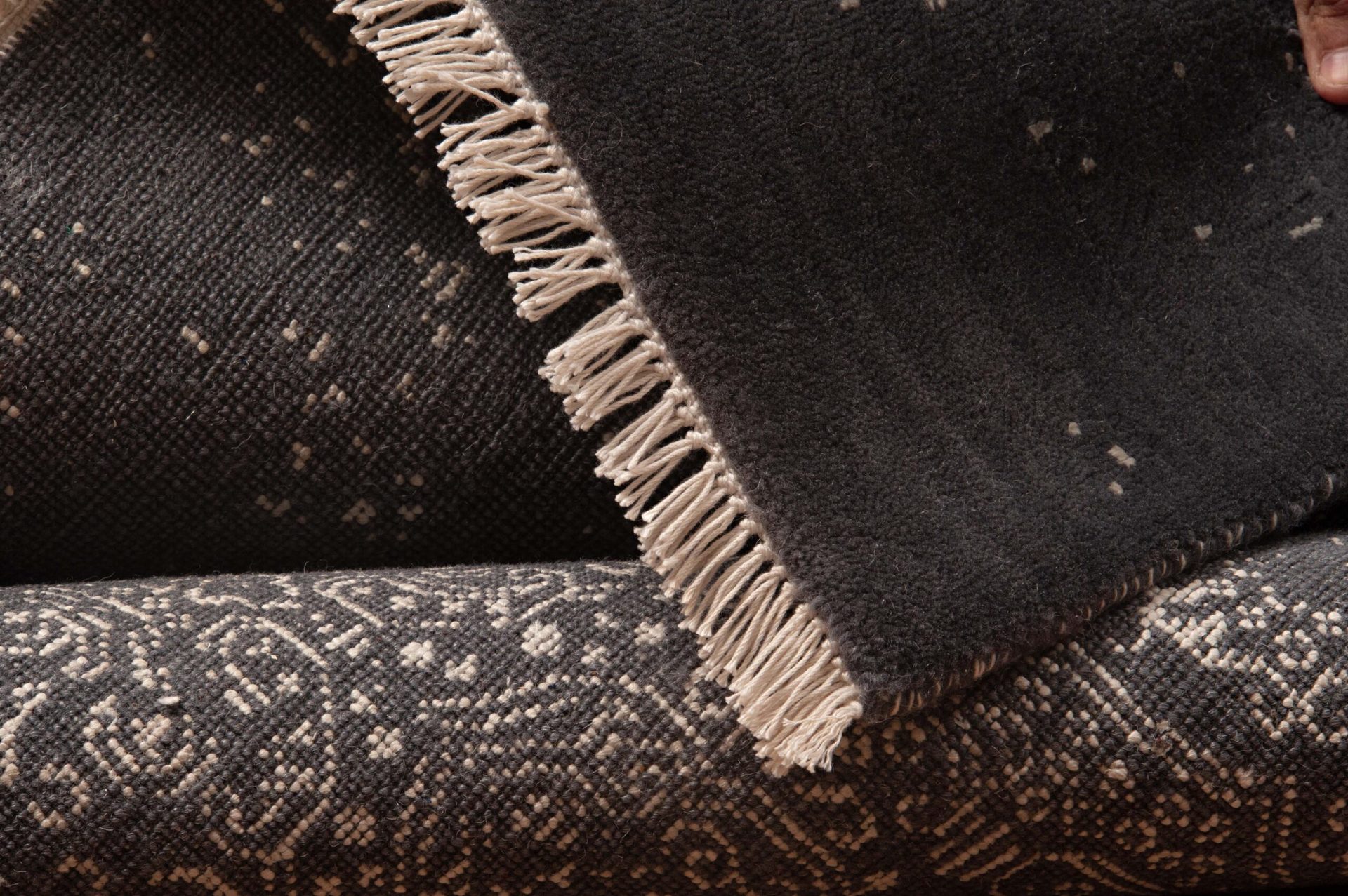 Tappeto Nepal Farsi Grey 248x164cm